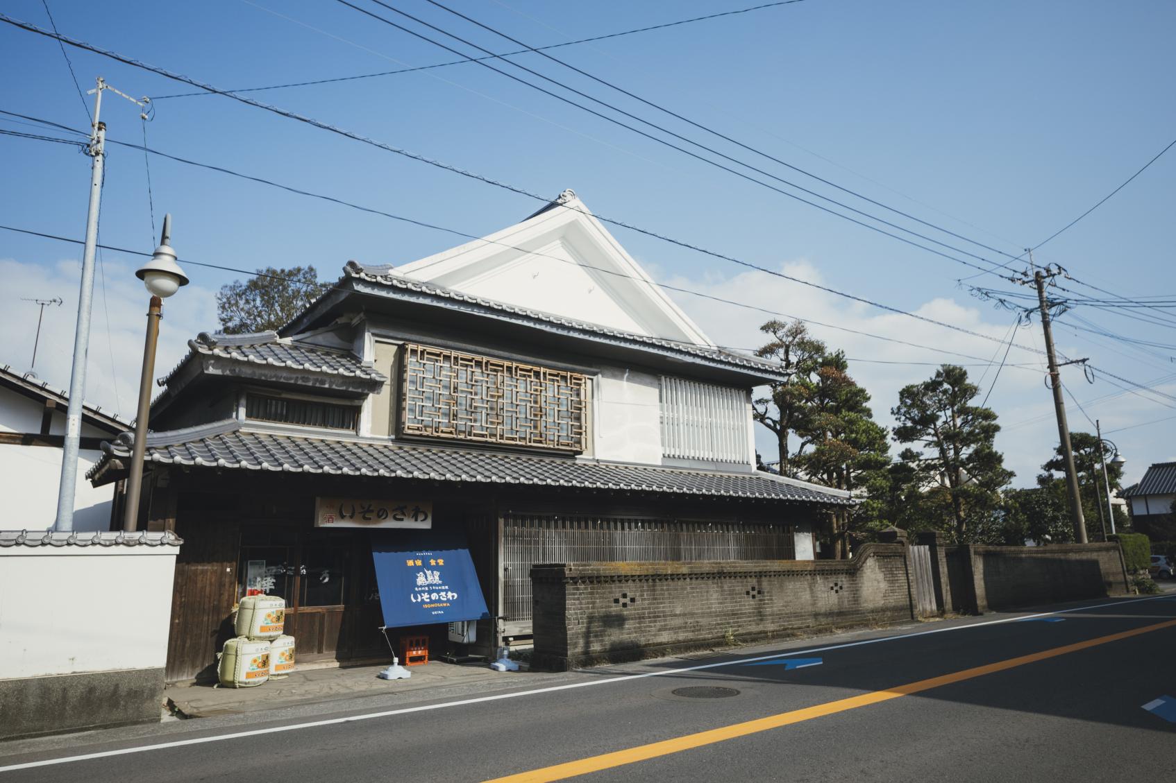 蔵元の中に泊まれるお宿「うきは酒宿 いそのさわ」-1