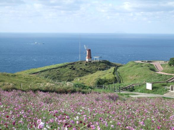 從大島風車展望所眺望沖之島-0