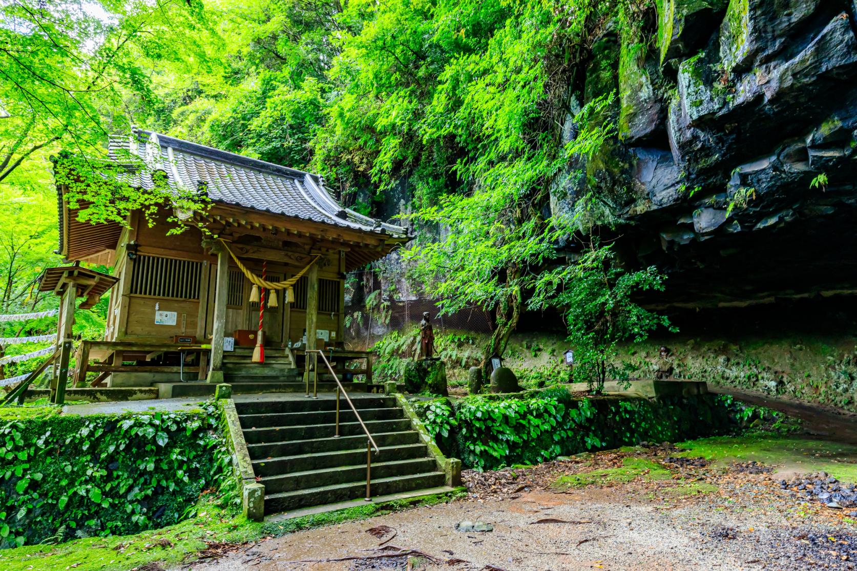 八女津媛神社